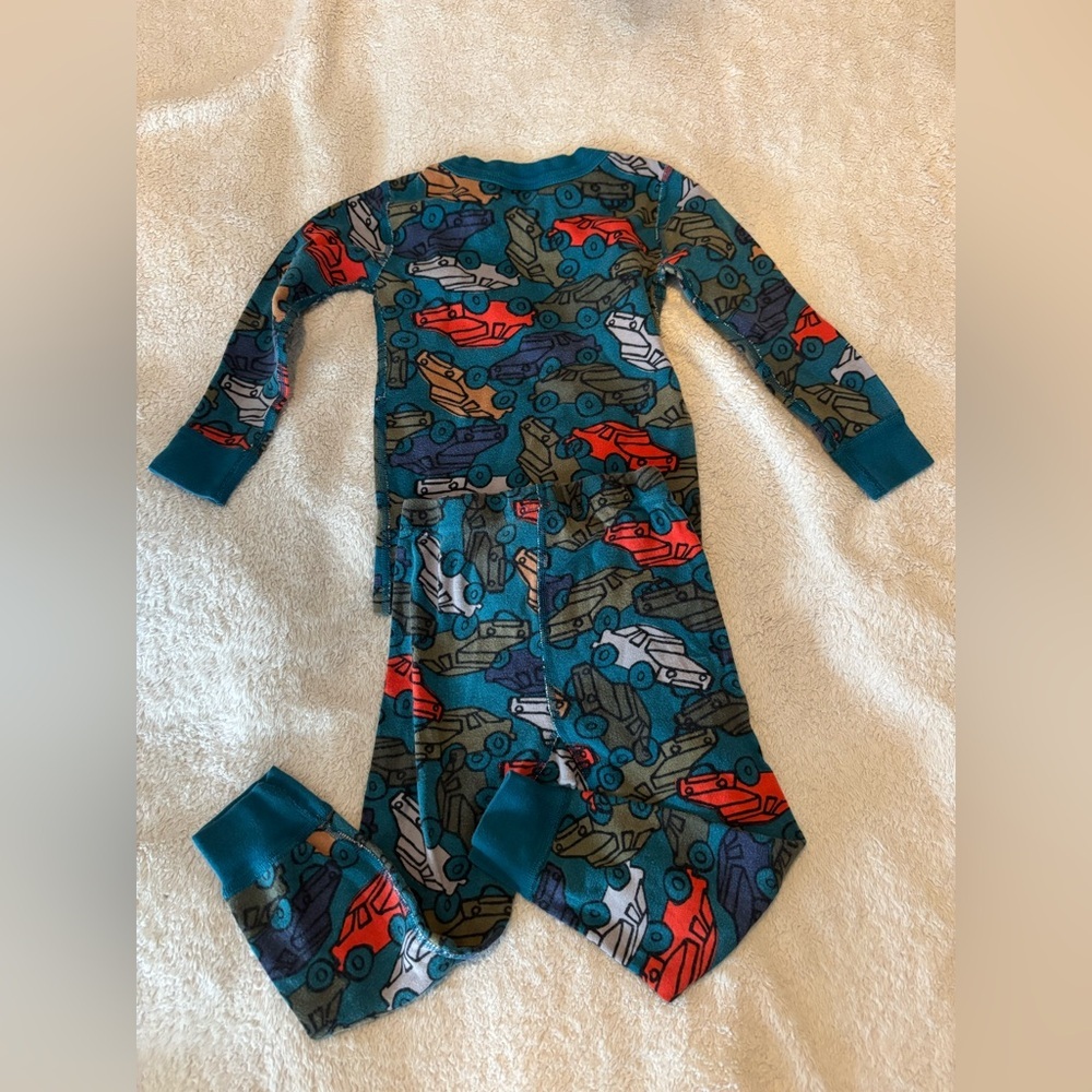 Hanna Andersson 2 piece Pajama Set, Car Print, Size 3T, 100% organic cotton - Picture 2 of 3
